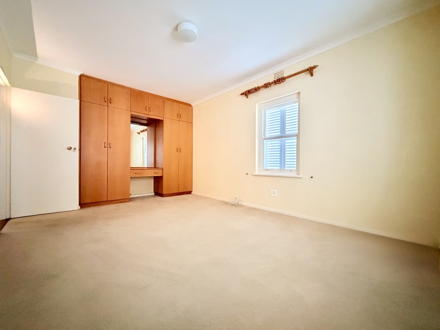 4 Bedroom Property for Sale in Voelklip Western Cape
